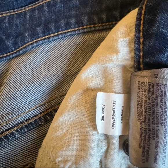 NYDJ Cropped Joni Capri Blue‎ Jeans - Picture 10 of 10